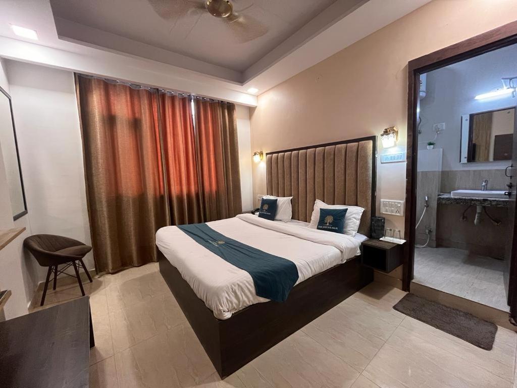 Hotel The Divine Oak Katra  Exterior foto